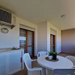 Luminous One Bedroom Flat With Side Sea View *