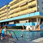 Luminous One Bedroom Flat With Side Sea View *
